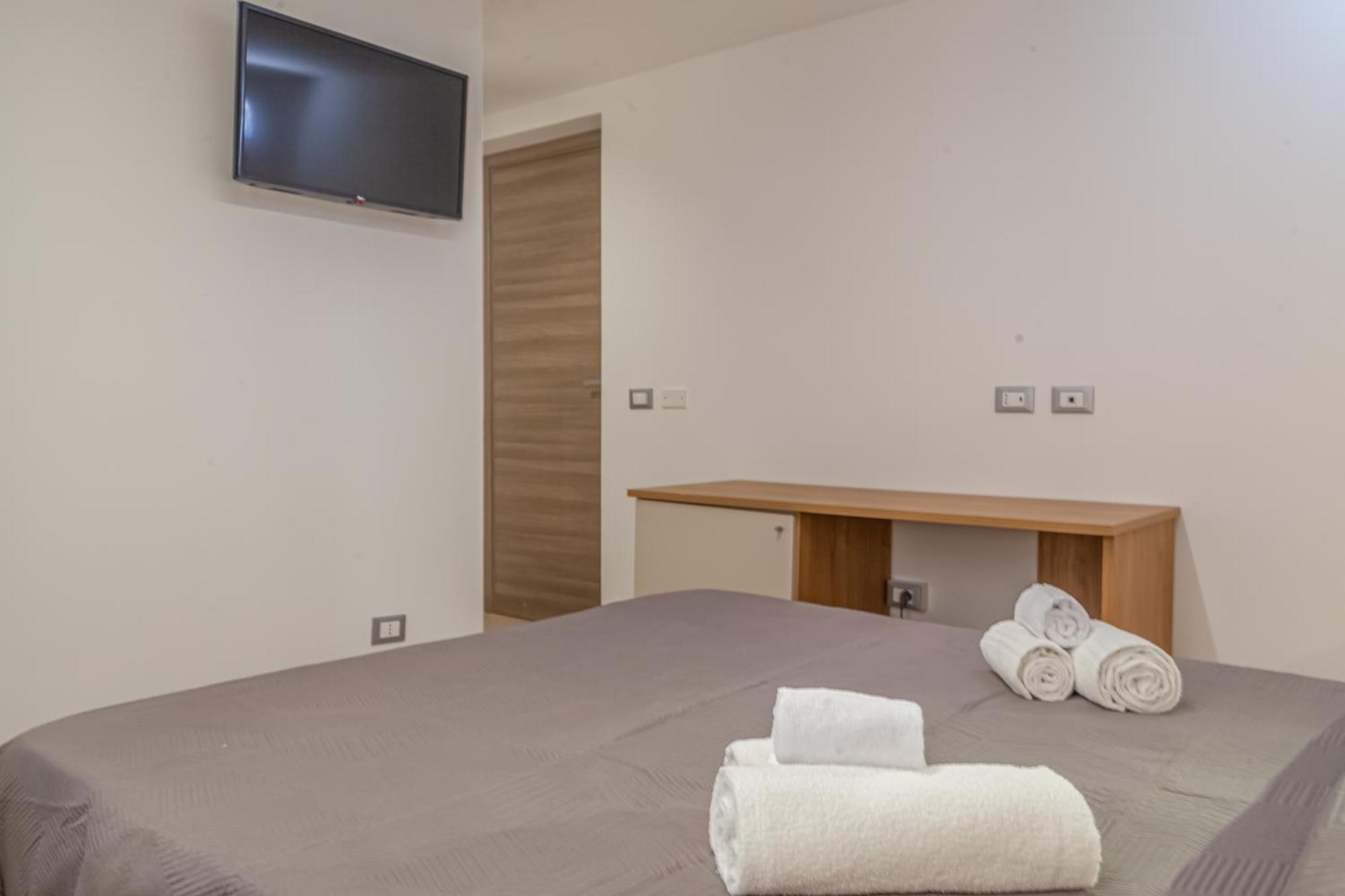 Isgro Rooms Marsala Bagian luar foto