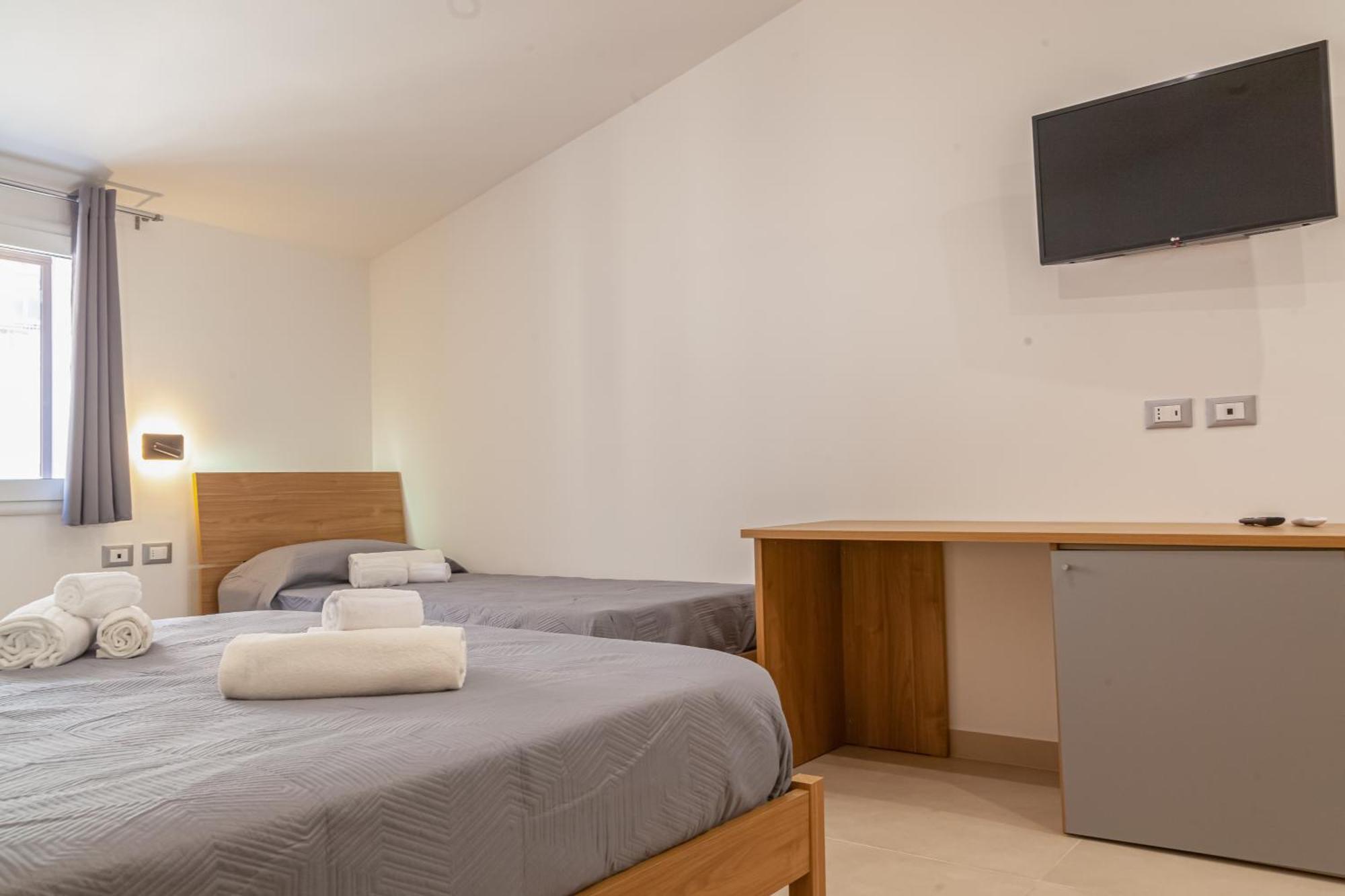 Isgro Rooms Marsala Bagian luar foto