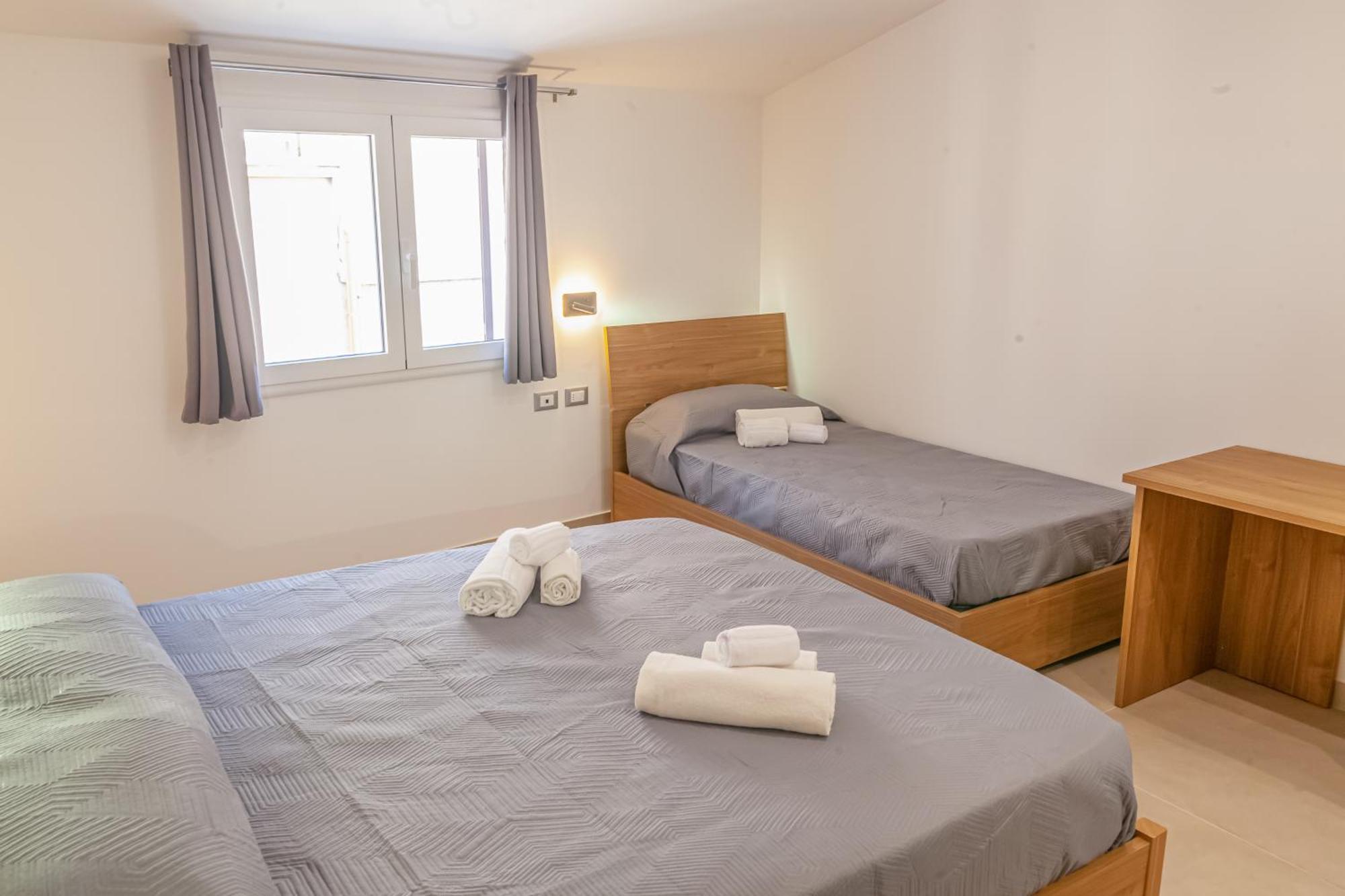 Isgro Rooms Marsala Bagian luar foto