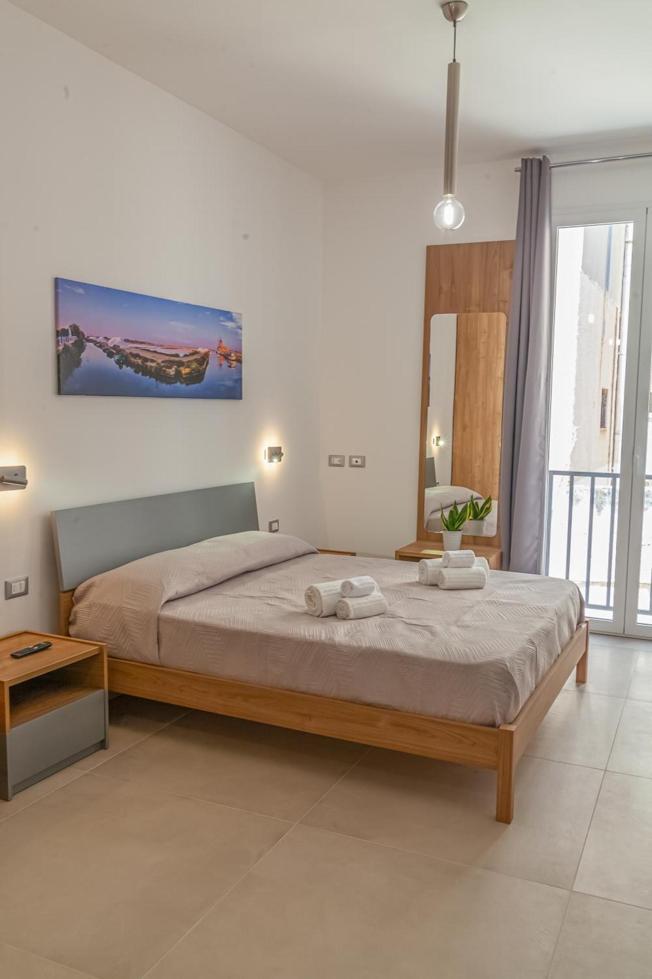 Isgro Rooms Marsala Bagian luar foto