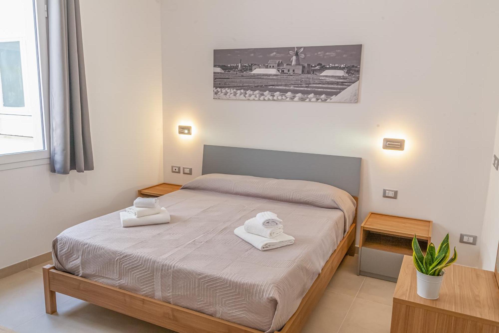 Isgro Rooms Marsala Bagian luar foto